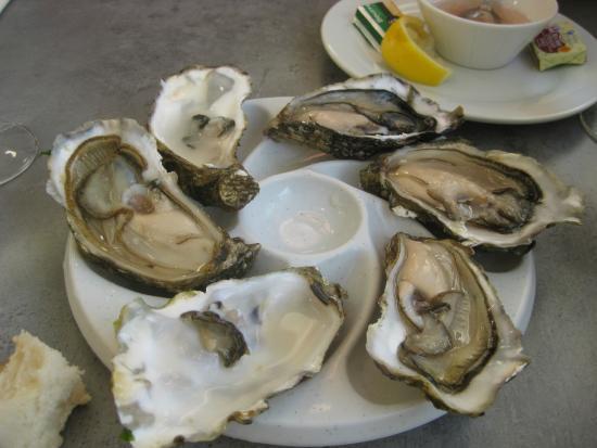 Lejenune, Huitres de Saint Vaasat