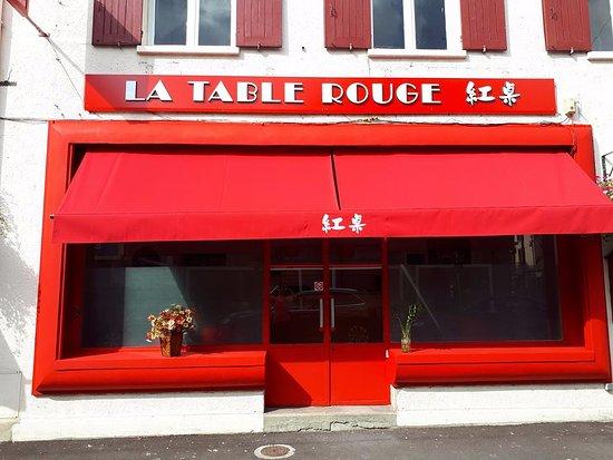 La Table Rouge