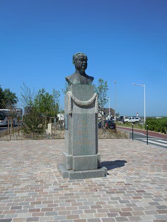 Monument Eugène Cornuché