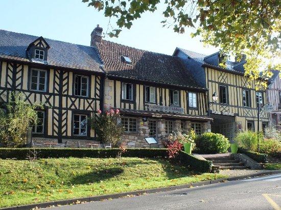 Abbaye du Bec-Hellouin