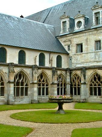 Abbaye Saint-Wandrille