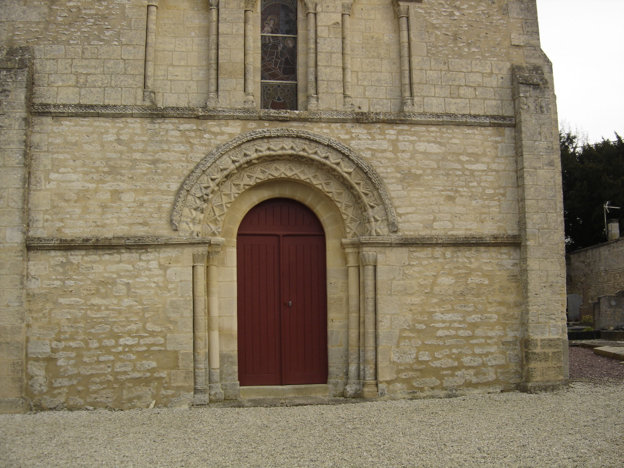 église Saint-Jacques de Cresserons