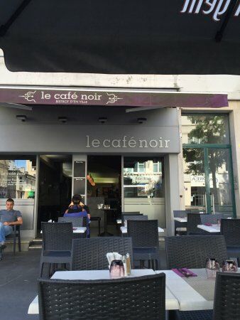 Le Cafe Noir